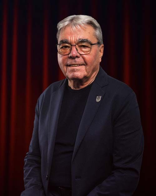 Portraitfoto von Gerhard Wiedemann, Aufsichtsratsmitglied des Fußball-Club Augsburg 1907 e. V.