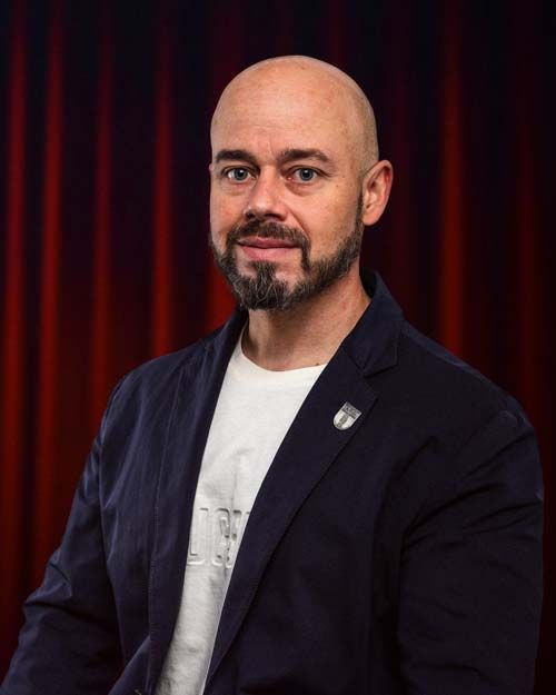 Portraitfoto von Dominik Hoffmann, Ehrenratsmitglied des Fußball-Club Augsburg 1907 e. V.