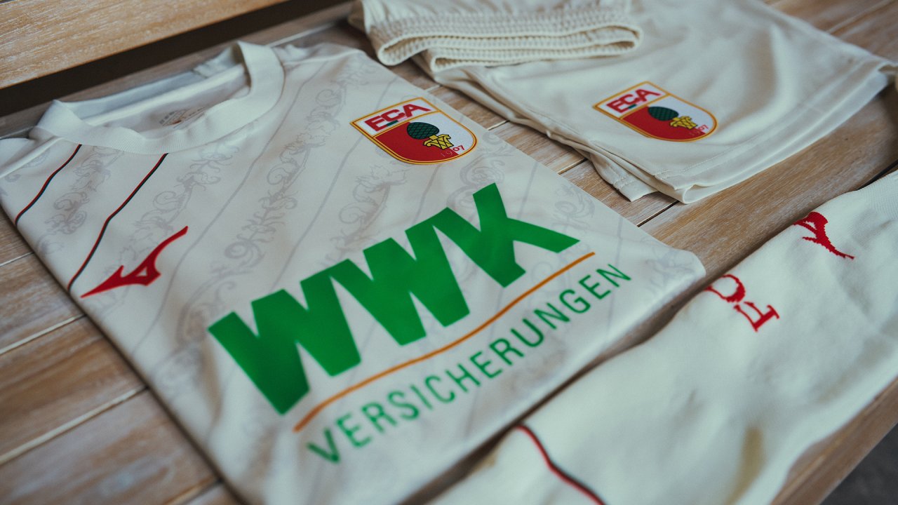FC Augsburg FCA present new the home and third kits with partner Mizuno | FC